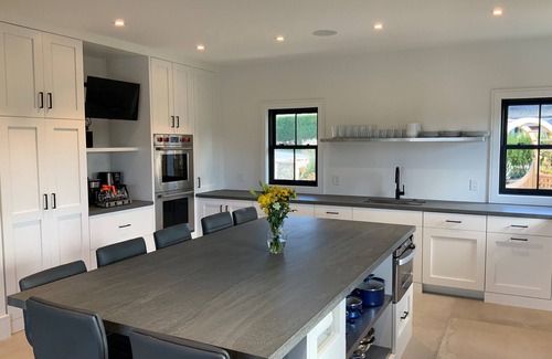 Nantucket Town House | LAST MINUTE DEAL 8/23! Luxurious Nantucket Compound - Pool, Spa, Private Office.