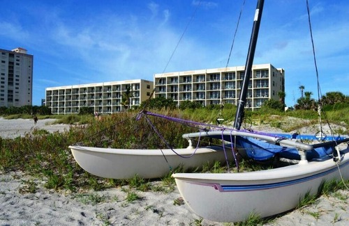 Cocoa Beach Apartment | LAST MINUTE DEAL!! OCEAN LANDINGS RESORT - OCEAN FRONT CONDO