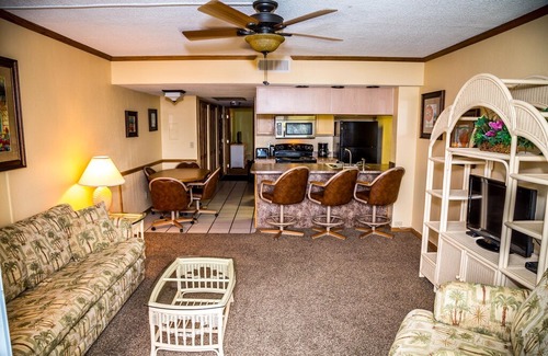 Cocoa Beach Apartment | LAST MINUTE DEAL!! OCEAN LANDINGS RESORT - OCEAN FRONT CONDO