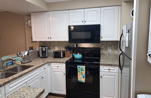 Myrtle Beach Condo | Last Minute Discount 20% ☆ Sep 27-Oct 4 is open! Desirable Area -♡- 77th Ave N
