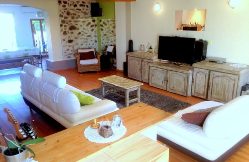 Terrats House | Last minute from 24 to 31/8 House 150m², 3 Bedrooms, swimming pool, air conditioning.