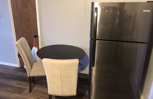 Cheyenne Apartment | Last minute opening for Cheyenne Frontier Days!