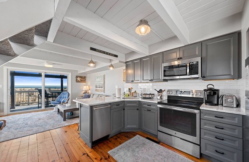 Dewey Beach House | Last minute opening! Mini summer stay available!