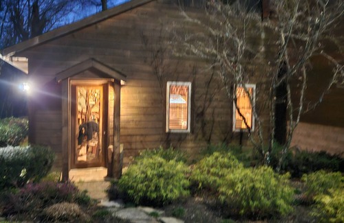 Pigeon Forge Cabin | Last Minute Rate Discount!nAugust & September nMountain Getaway nBook Now!n nn