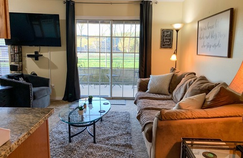 Table Rock Condo | Last Minute Special!! Walk in w/Kingbed, Wifi! ONE Dog OK w/pet fee.