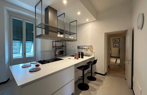 Portovenere Villa | *LAST MINUTE* Villa Doria 16P Waterfront Sanctuary in Porto Venere near 5Terre