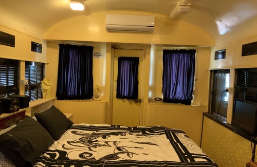 Wallaroo House | Last Stop Ambledown Brook Train 4786