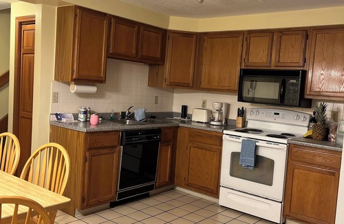 Wells House | Last week of summer, Sept 12-19, 2 BR townhouse rental in Wells, Maine. NO PETS.