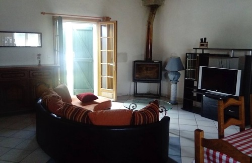 Osses House | lasterenborda cottage in the heart of the farm