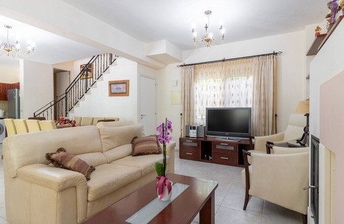 Latchi Villa | Latchi Beach Location - 3 Bedroom Villa - Tourist Area - Private Pool