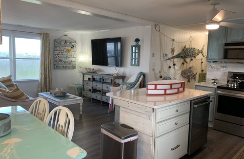 Rodanthe House | Late cancellation! August 23-30 semi oceanfront - dog friendly