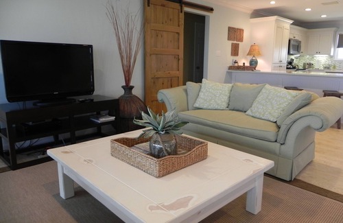 Surf Side Shores House | LATE SUMMER/AUTUMN LOW RATES!nBOOK YOUR RELAXING GETAWAY STAY AT CORAL DUNES !