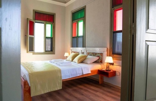 Ayvalik City Center House | Latibule Macaron Guest House