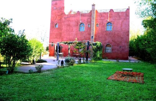 Tnine Ourika House | LATIFA House