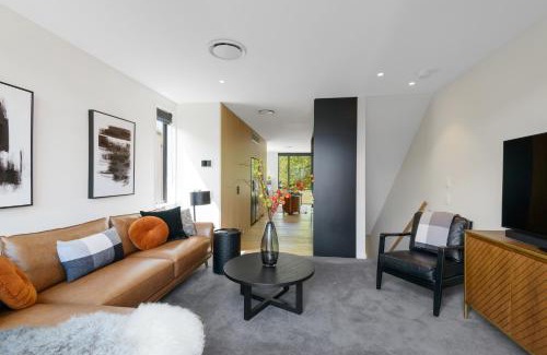 Christchurch City Centre Apartment | Latimer View Apartment