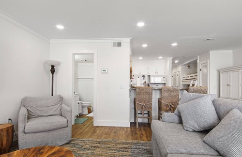 Fort Bay Condo | Latitude 16 - Spectacular oceanfront views!1BD/2BA. Sleeps 6