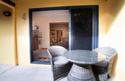 South Mission Apartment | Latitude 17 - Suite 4