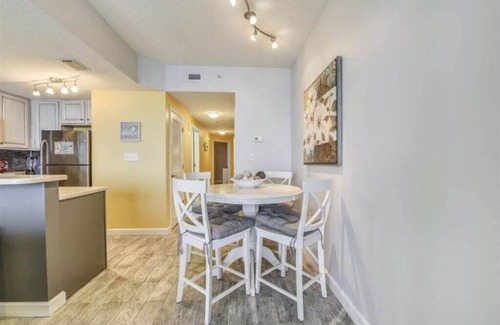 Lower Grand Lagoon Condo | Latitude Adjustment-Beach Front-W/Beach Chairs!
