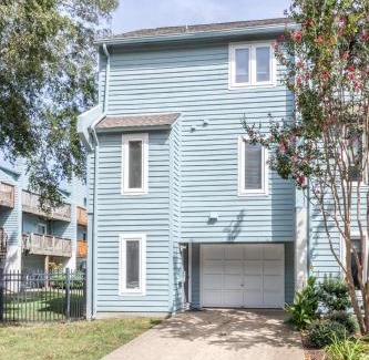Northeast Virginia Beach House | Latitude Adjustment
