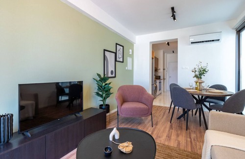 Larnaca City Centre Apartment | Latte's Prime 1-Bedroom Apartment in Larnaca