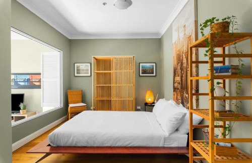 Ultimo Apartment | 'Laube 105' Modern Inner-city Sanctuary with Balcony