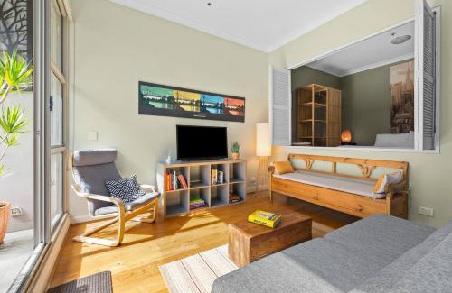 Ultimo Apartment | 'Laube 105' Modern Inner-city Sanctuary with Balcony