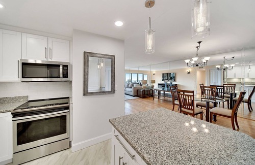 Lauderdale-by-the-Sea Condo | Lauderdale-by-the-Sea high rise with ocean views