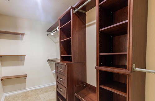 Lauderhill House | Lauderhill Waterfront 5BR Home with Private Pool! This is Paradise! NEW