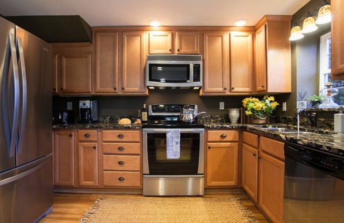 Black Mountain House | Laughing Waters Lodge | 6 Bedrooms | Pet Friendly