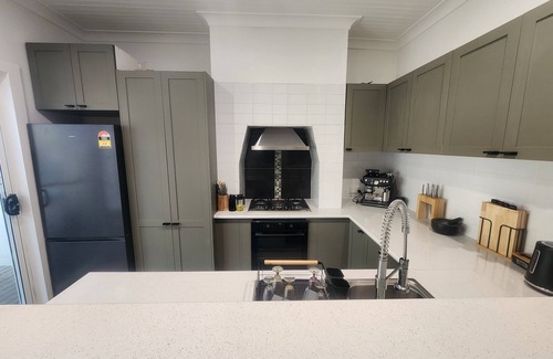 South Launceston House | Launceston Retreat - Metwood on Leslie