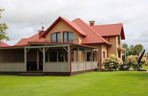 Zemgale House | Lauras