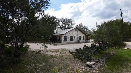 Concan House | Laurel Canyon - Frio River Haven