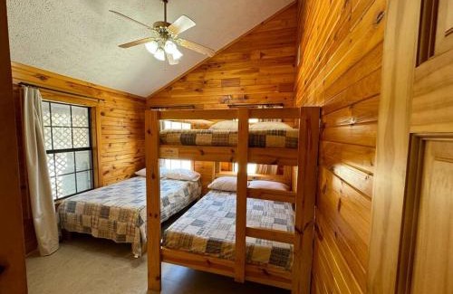 Concan House | Laurel Canyon - Frio River Haven