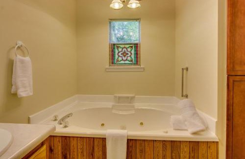 Helen House | Laurel Creek