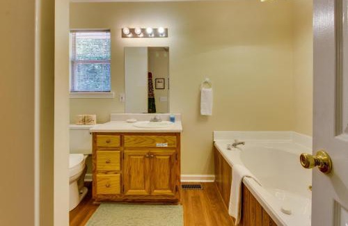 Helen House | Laurel Creek