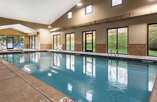Pigeon Forge Resort | Laurel Crest 2 Bedroom combined