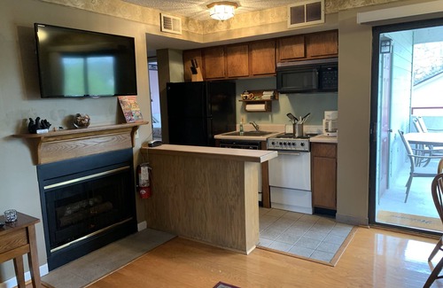 Gatlinburg Hotel | Laurel Inn Condominium