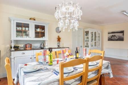 Killarney House | Laurel lodge