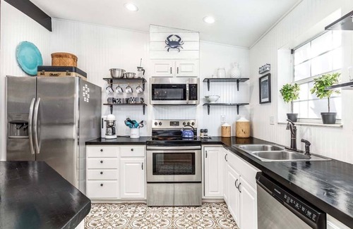 Tybee Island House | Laurel Reef | Pet Friendly, Charming Home!