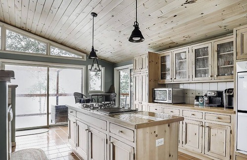 Fayetteville House | Laurel Rim House ★ New River Gorge National Park