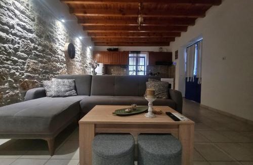Messini House | Laurel's home
