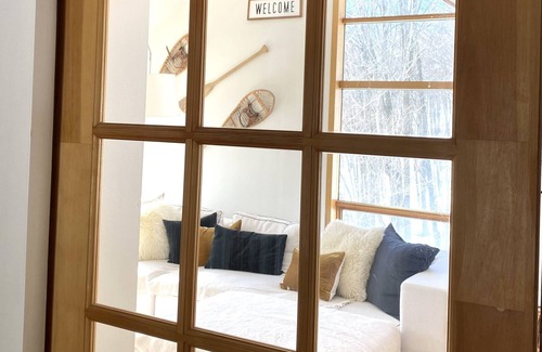 St-Adolphe-d'Howard Ski Chalet | Laurentians Cottage | The Chalet Laurentians