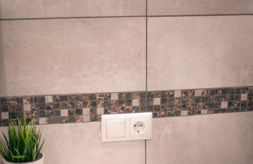 Ukmerge Apartment | Laurentroom Center