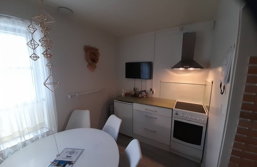 Rovaniemi Apartment | LAURI Historical Log House Manor