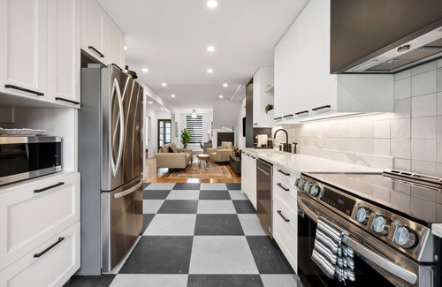 Plateau Mont Royal Apartment | Laurier Park, completely renovated 2 bedrooms with private terrasse and parking!