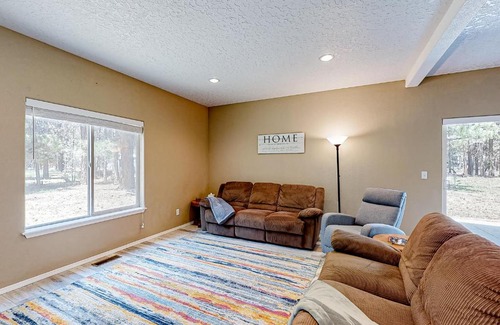 La Pine House | Lava Drive Getaway