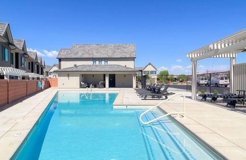 Santa Clara House | Lava Flow @ Heritage Point - Santa Clara