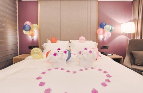 Haishu Hotel | Lavande Hotel Ningbo Railway Station North Square