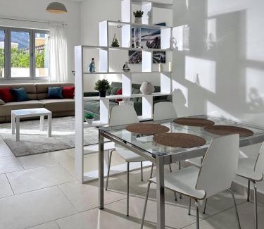 Donji Morinj Apartment | Lavander Bay B01