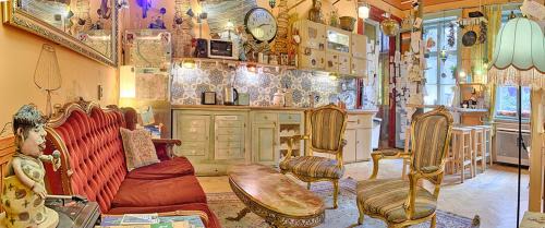 Inner City Budapest Hostel | Lavender Circus Hostel, Doubles & Ensuites